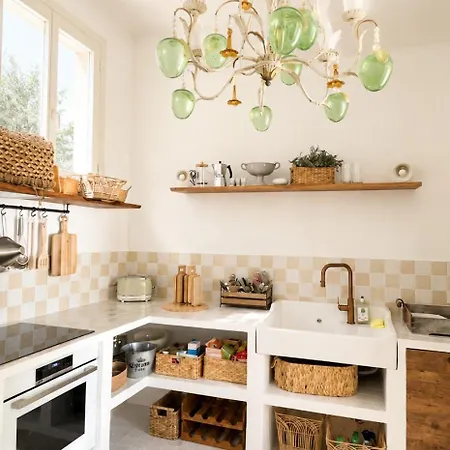 Villa 4 Bedrooms Near By Sweet Saint-Raphaël